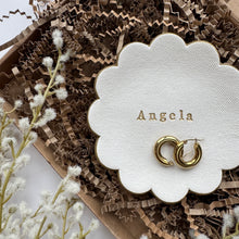 Load image into Gallery viewer, PERSONALISED SCALLOP TRINKET DISH