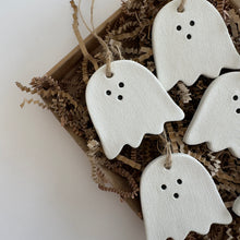 Load image into Gallery viewer, GHOST DECORATIONS