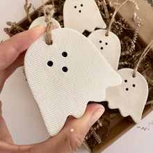 Load image into Gallery viewer, GHOST DECORATIONS