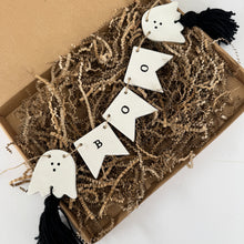 Load image into Gallery viewer, HALLOWEEN BOO SIGN
