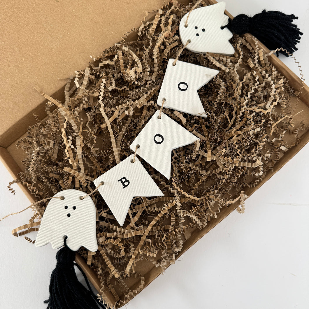 HALLOWEEN BOO SIGN