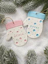 Load image into Gallery viewer, Christmas Mitten Name Decoration
