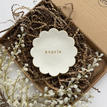 Load image into Gallery viewer, PERSONALISED SCALLOP TRINKET DISH

