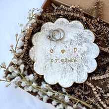 Load image into Gallery viewer, Personalised Clay Marble Effect Jewellery Dish

